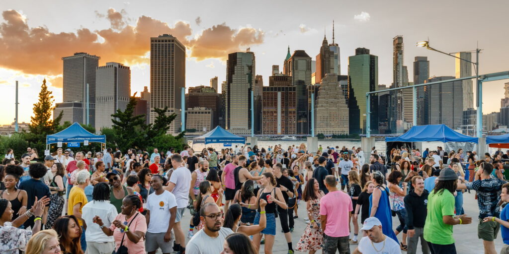 Papi Juice Dance Party (Brooklyn Bridge Park)
